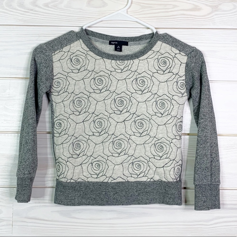 Gap Kids size 4-5 XS gray rose design